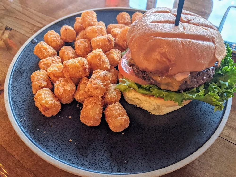 Cheeseburger and Tots