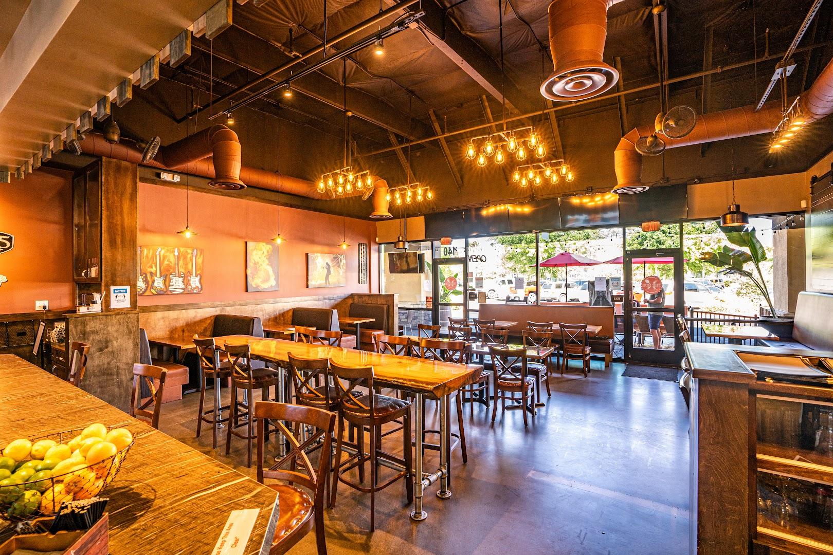 The Hub Eats & Drinks
