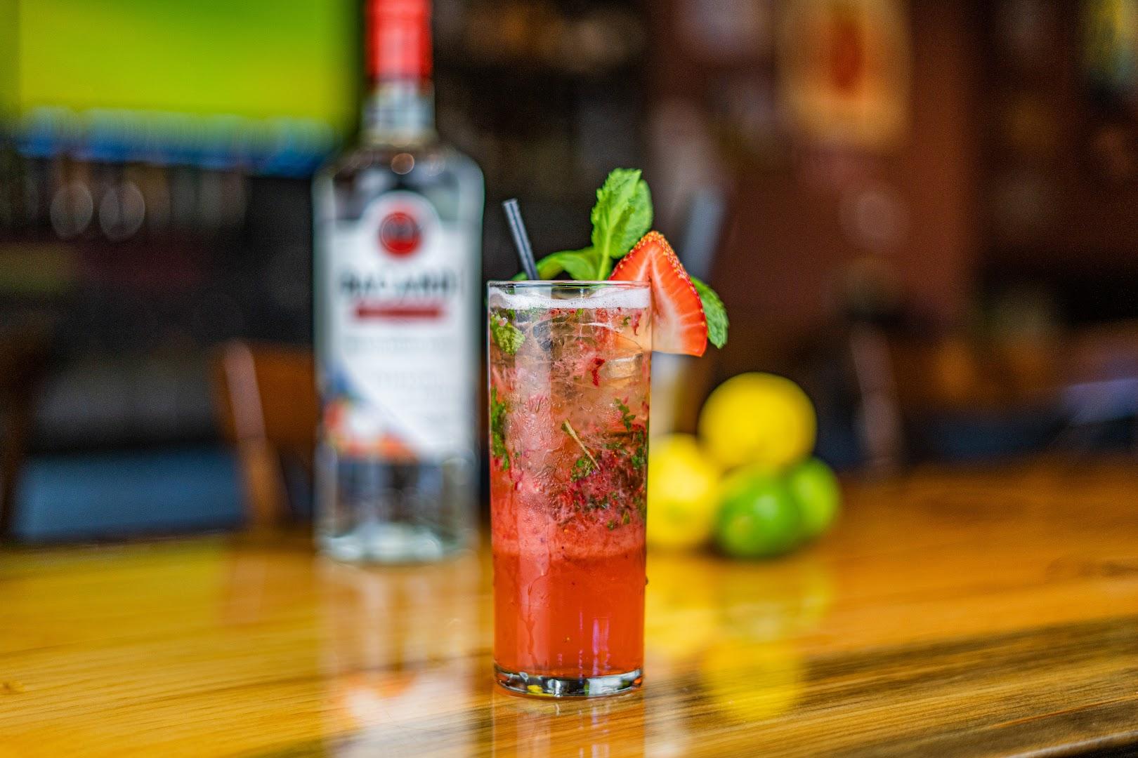 The Hub Eats & Drinks